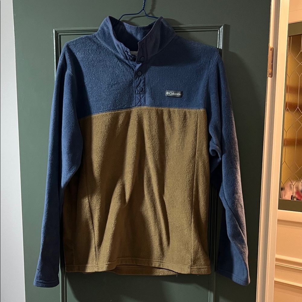 Columbia Navy and Olive Fleece Pullover